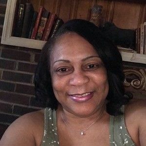 Meet your Posher, Paula